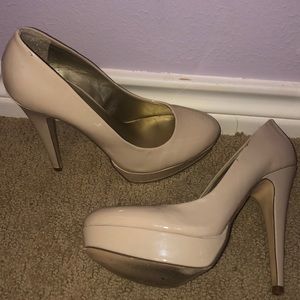 Guess Nude Platform Pumps